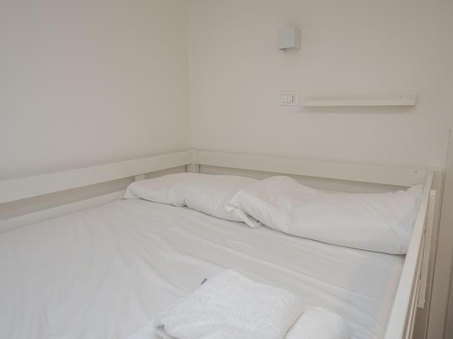 Ferienwohnung Youhosty - Accademia 53 Quinto Mailand Exterior foto