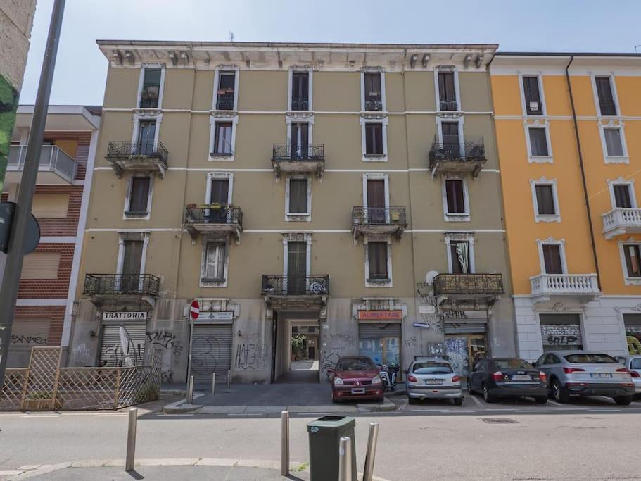 Ferienwohnung Youhosty - Accademia 53 Quinto Mailand Exterior foto