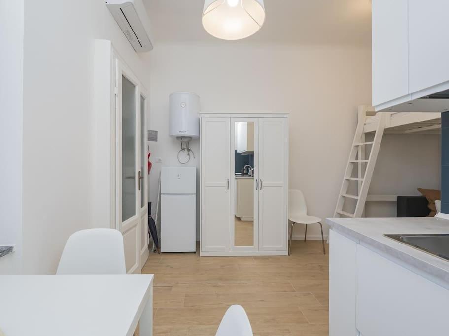 Ferienwohnung Youhosty - Accademia 53 Quinto Mailand Exterior foto